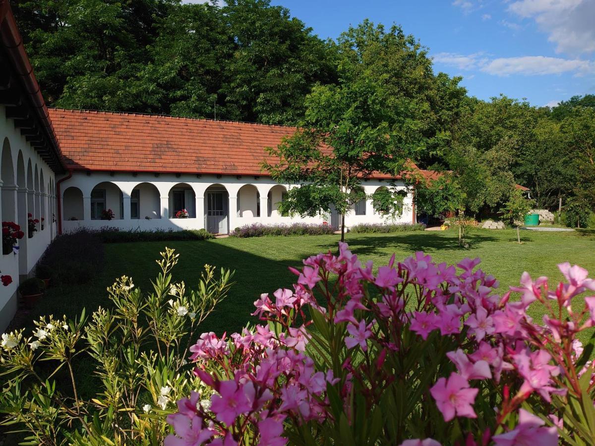 Bakta ház Hotel Egerbakta Exterior foto